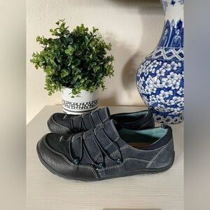 Earth Origins April Blue Black Suede Casual Sporty Slip On Sneaker Hiking 9.5 M